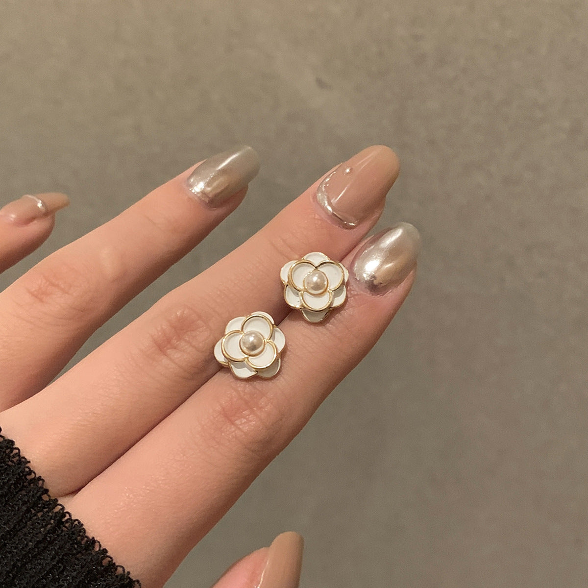 Cercei placati aur 18k perle albe otel inoxidabil inox kracer kracer.ro bijuterii