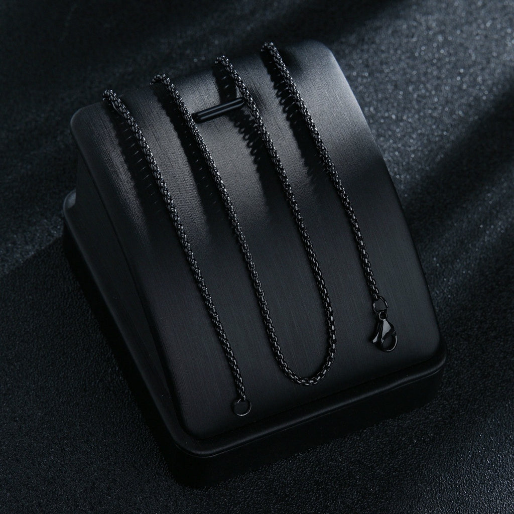 Colier negru cu lanț din oțel