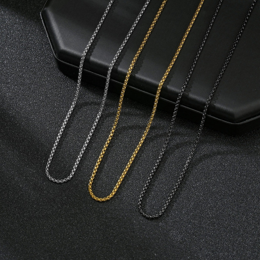 Colier argintiu cu lanț din oțel