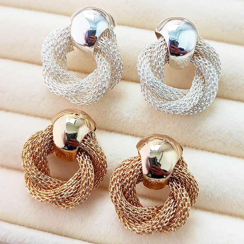 Cercei Argintii, Elegance Layer