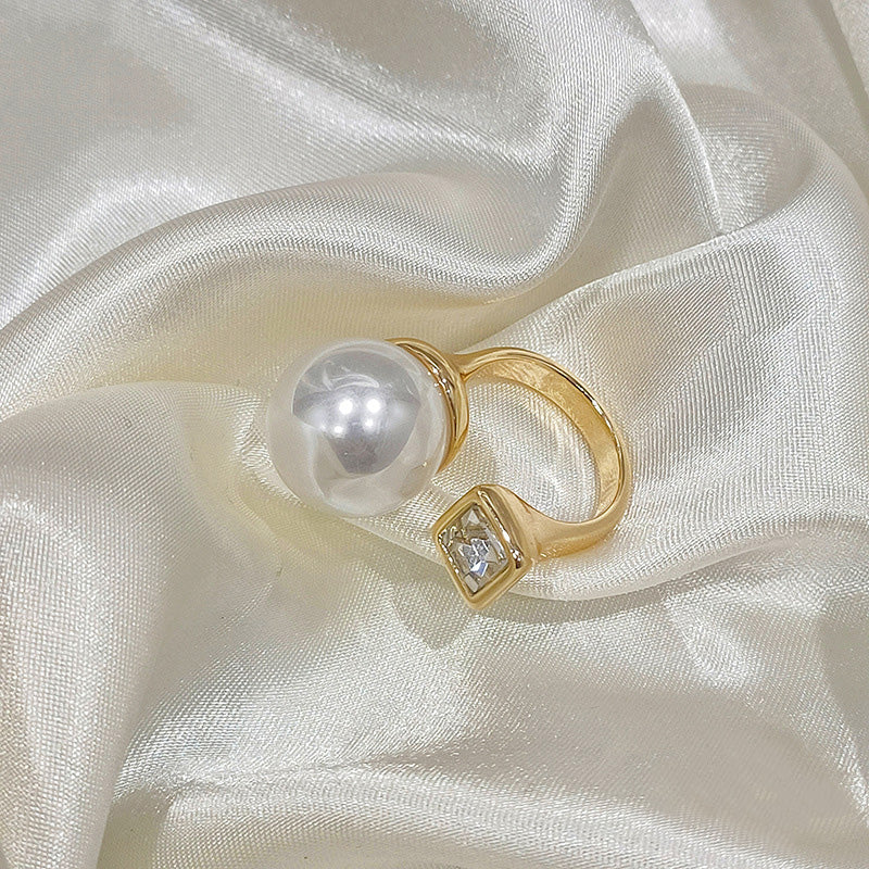 Inel Reglabil placat cu Aur 18K, cu Perlă Albă și Piatră de Zirconiu, Luxe Duet