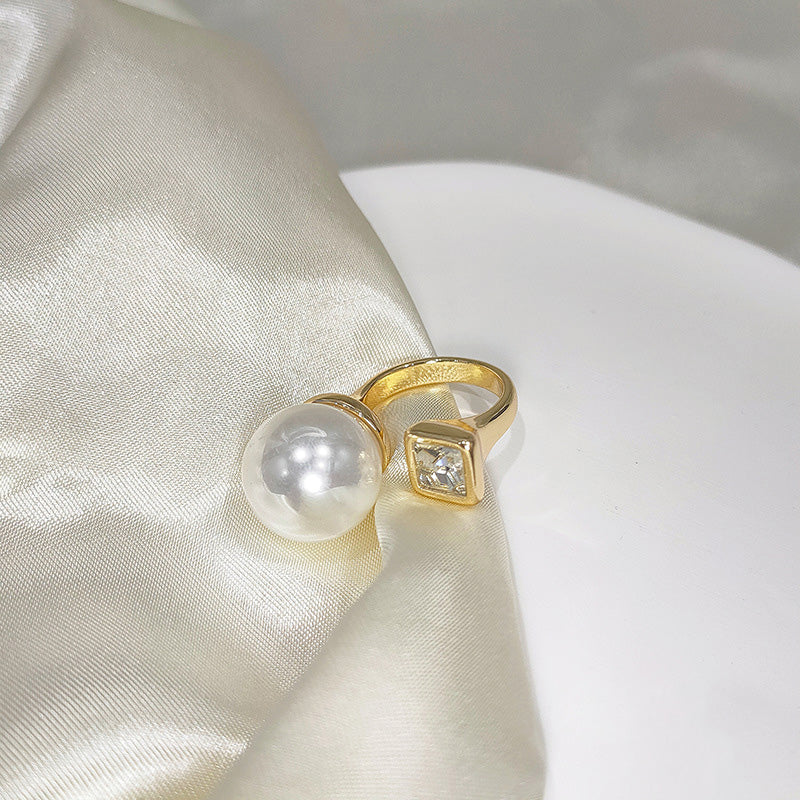 Inel Reglabil placat cu Aur 18K, cu Perlă Albă și Piatră de Zirconiu, Luxe Duet